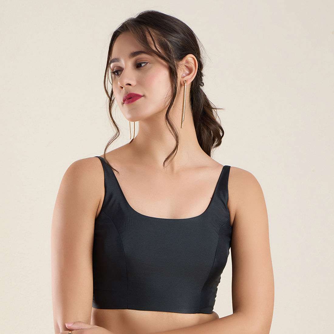 The Blouse Originals Black Round Neck Solid Padded Sleeveless Readymade Saree Blouse